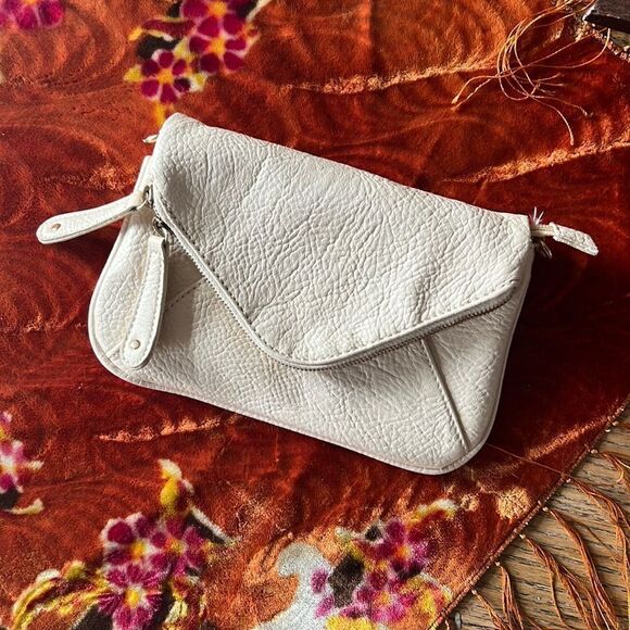 TanĀ leatherāwallet with multipleācompartmentsāāāgorgeousātan - Picture 1 of 5